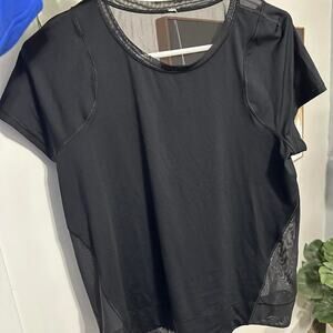 Lululemon mesh back black tee